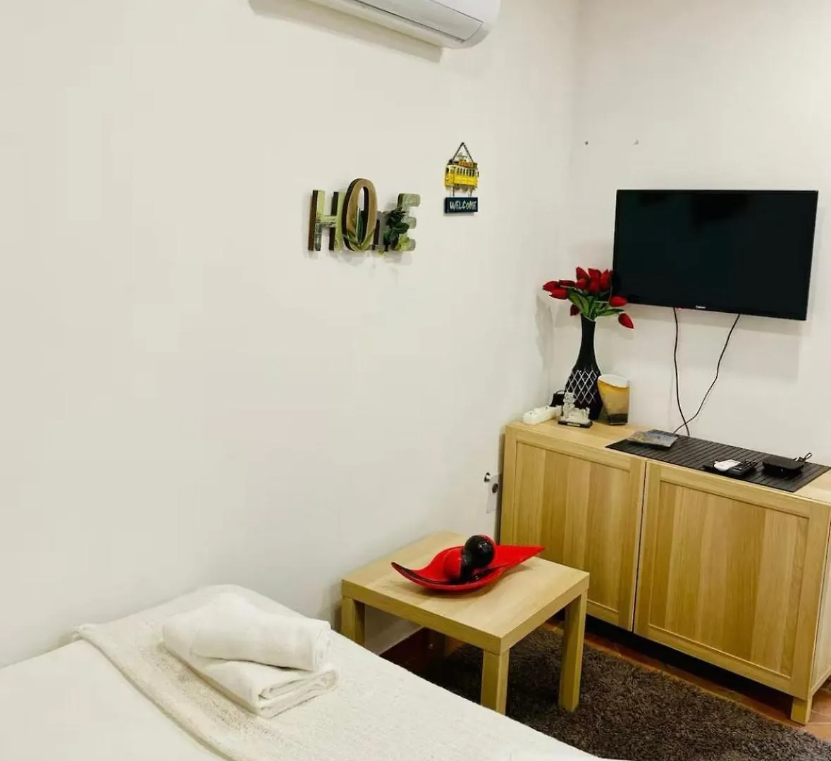 Apartment Homey Haven With A Rustic Charm Lisbon Portugal