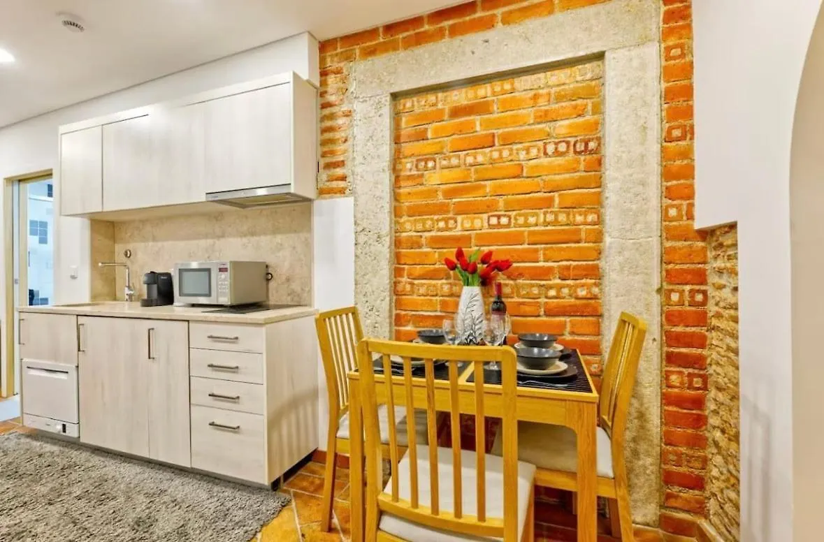 Homey Haven With A Rustic Charm Lisbon