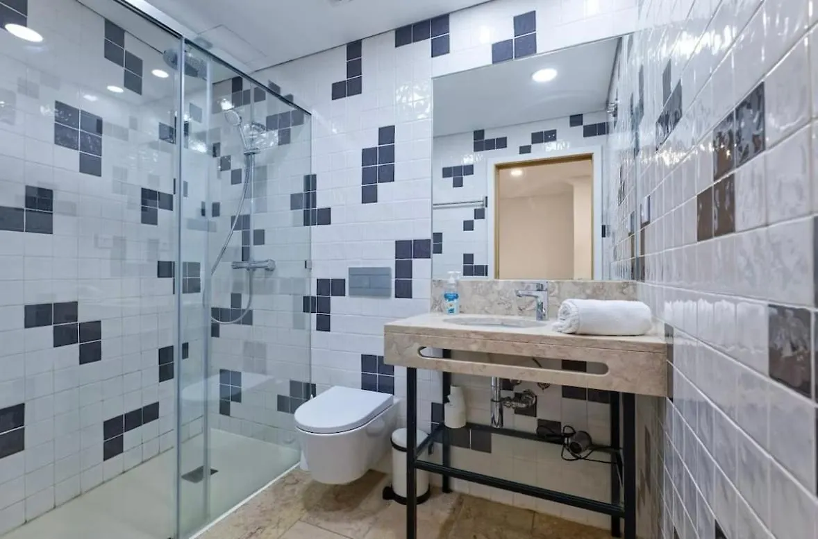 Apartment Homey Haven With A Rustic Charm Lisbon