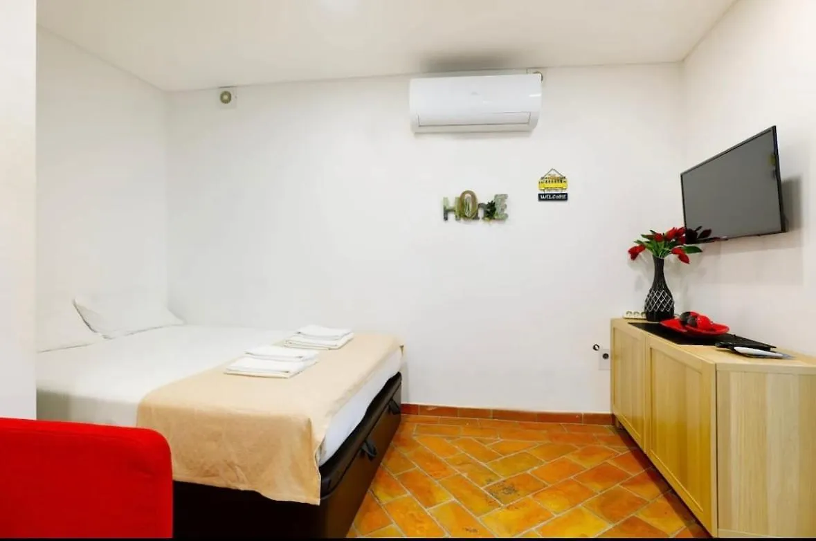 Homey Haven With A Rustic Charm Lisbon